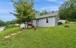 1021 Beechnut St, West Deer, PA 15084