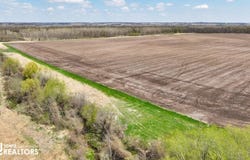 2942 380th St., Chelsea, IA 52211