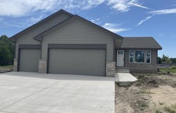 241 W Dusk, Rose Hill, KS 67133