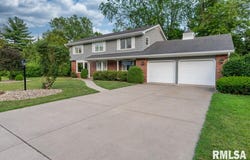 210 W WOLF Road, Peoria, IL 61614
