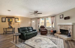 1400 Sunflower Court, Burleson, TX 76028