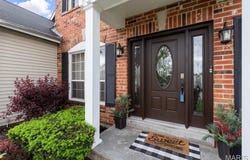 1325 Auburn Hills Drive, St Charles, MO 63304