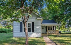 309 W Elm Street, Hardin, MO 64035