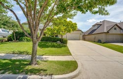 220 Parkview Drive, Aledo, TX 76008