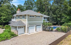 45308 Fairway Drive, New Buffalo, MI 49117