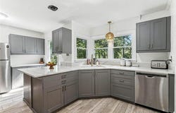 200 Jersey Avenue N, Golden Valley, MN 55427