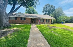 5708 Lakemont Circle, Waco, TX 76710