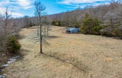 00 8.86 acres Hubbard  RD, West Fork, AR 72774