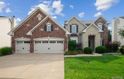 38 Heritage Pointe Circle, Fenton, MO 63026
