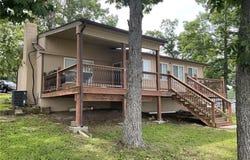 964 Cable Point Drive, Climax Springs, MO 65324