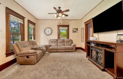 718 W 3rd, Halstead, KS 67056