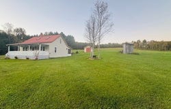 548 Hunters Ridge Rd, Dugspur, VA 24325