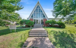 720 N Westlink Ave, Wichita, KS 67212