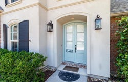 16461 Long Lake Dr, Prairieville, LA 70769