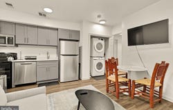 1605 ISHERWOOD ST NE, WASHINGTON, DC 20002