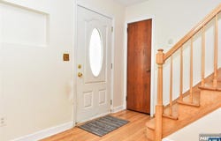 130 Manhattan Avenue, Waldwick, NJ 07463