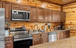 2864 Owens Ridge Way, Sevierville, TN 37876