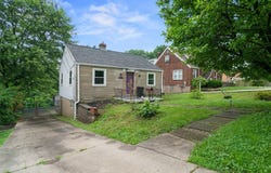 6923 Wilson St, West Mifflin, PA 15122