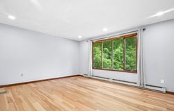 11 Minuteman Way, Shrewsbury, MA 01545