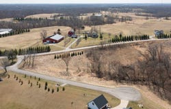 4201 Jasmine Ln NE, Solon, IA 52333
