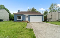 9208 Eupora Ct, Jeffersontown, KY 40299