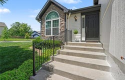 986 Wellington Way, Liberty, MO 64068