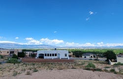 1752 CLIFFSIDE Drive NW, Albuquerque, NM 87105