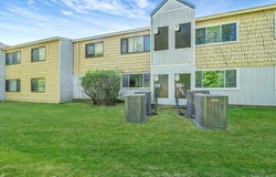 197 N Pointe Circle, Coram, NY 11727
