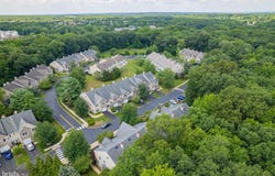 8 AMBER DRIVE, OLD BRIDGE, NJ 08857
