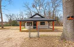 908 Grove Street, Pullman, MI 49450