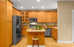 9610 SW LODESTONE DR, Beaverton, OR 97007