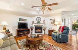 125 Creekwood Way, Seymour, TN 37865