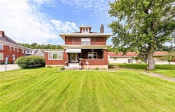 1660 Lincoln Way, White Oak, PA 15131