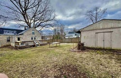 1105 N Woodburn Avenue, Bloomington, IN 47404
