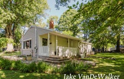 2338 Edgewood Drive, Kalamazoo, MI 49008
