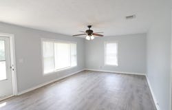1020 S Adams Street, McGregor, TX 76657