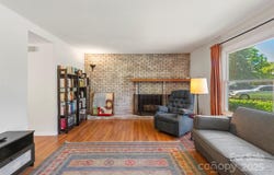 37 Shepard Square, Brevard, NC 28712