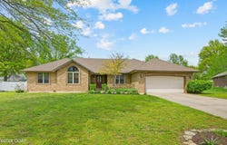1009 Dewey Short Court, Carthage, MO 64836