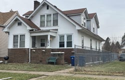 North Chicago, IL 60064