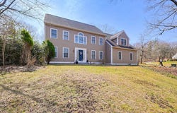 107 Mill St, Franklin, MA 02038