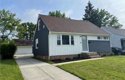 16005 Walvern Boulevard, Maple Heights, OH 44137