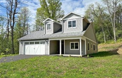 1980 Sleepy Hollow Rd, Athens, NY 12015