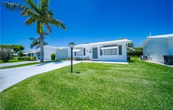 904 SW 24th Street, Boynton Beach, FL 33426