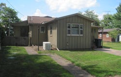 809 North Front St, Oquawka, IL 61469