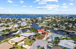 1689 SW Coxswain Place, Palm City, FL 34990