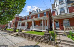 206 CARLISLE STREET, HANOVER, PA 17331