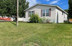 708 1st Street E, Milaca, MN 56353