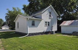 920 E 6th Street, Blue Earth, MN 56013
