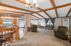1771 Roundtown Rd, Crown, PA 16220