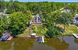 1452 Lake Vue Drive, Roaming Shores, OH 44085